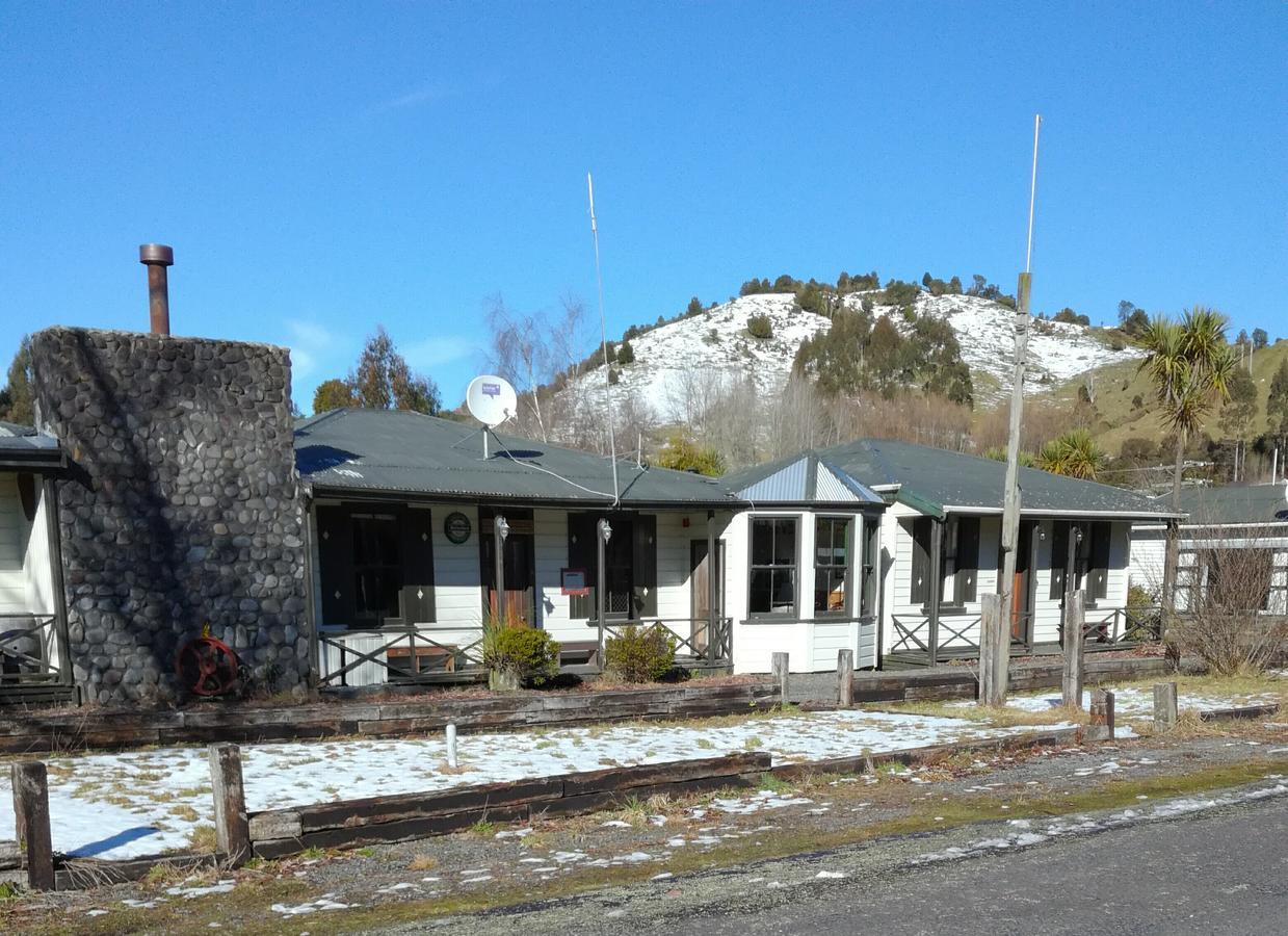 Slalom Lodge Raurimu Exteriér fotografie